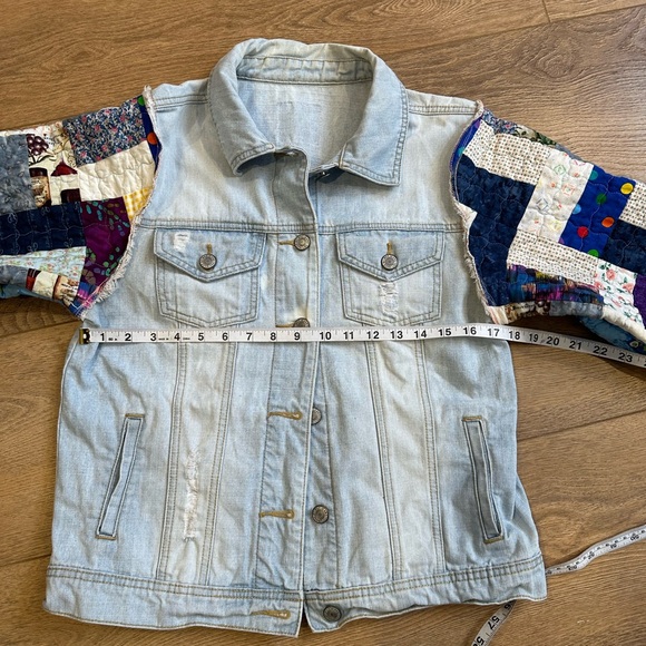 Quilt Sleeve Denim Jean Jacket - Picture 3 of 5